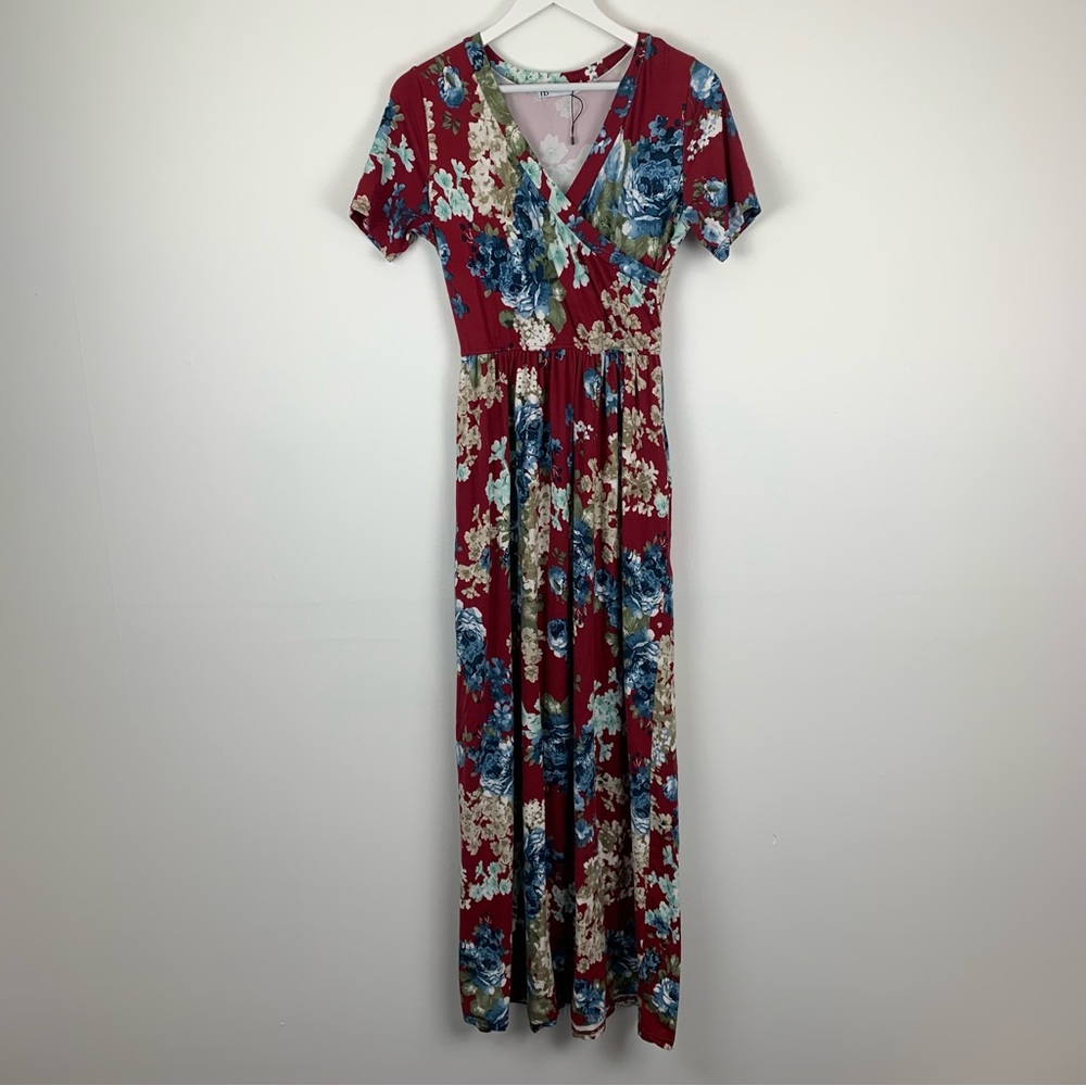Hazel Blues Floral Maxi Dress Small